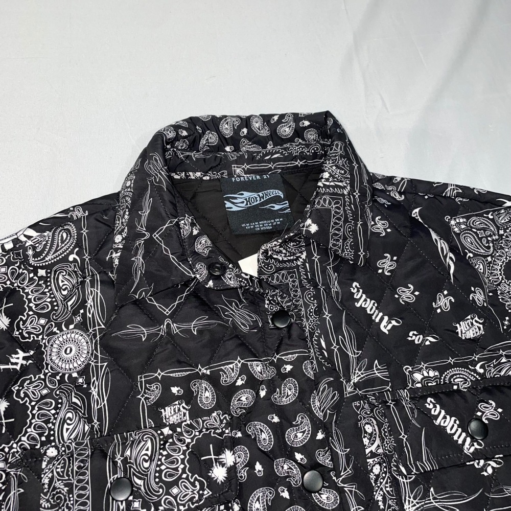 Forever 21 Hot Wheels Quilted Bandana Shirt Jacket Mens Medium Black White LA